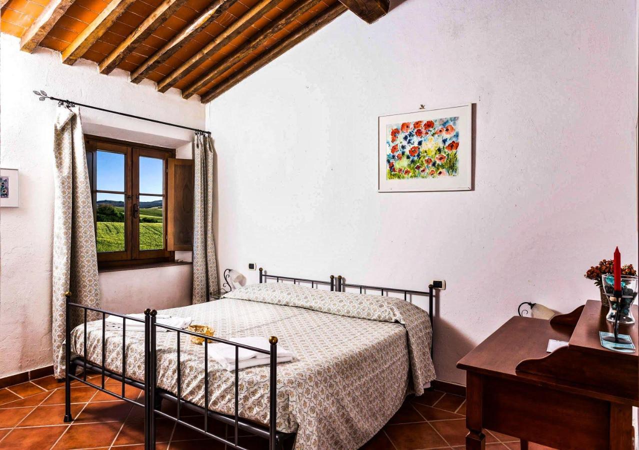 Poderino San Cristoforo Lajatico Buitenkant foto