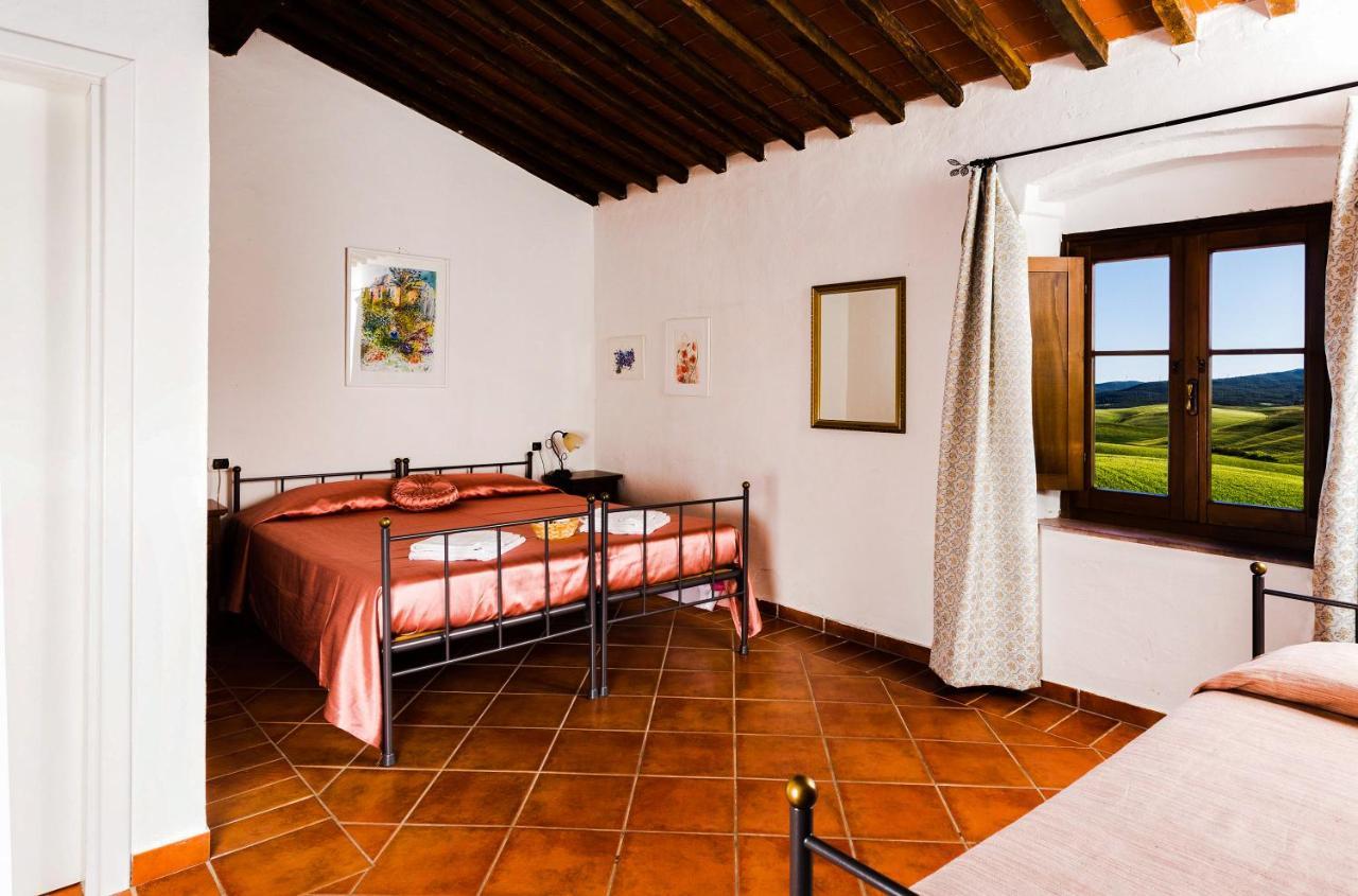 Poderino San Cristoforo Lajatico Buitenkant foto